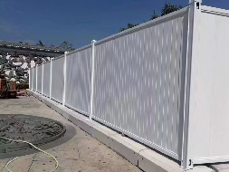 深圳寶安工地500㎡PVC圍擋當天送達，旭東圍擋批發(fā)讓采購更省心！